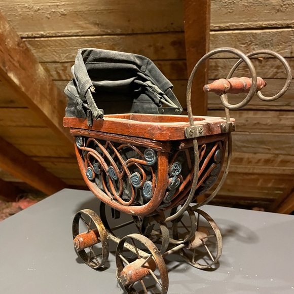 Toy stroller decoration - Picture 2 of 5